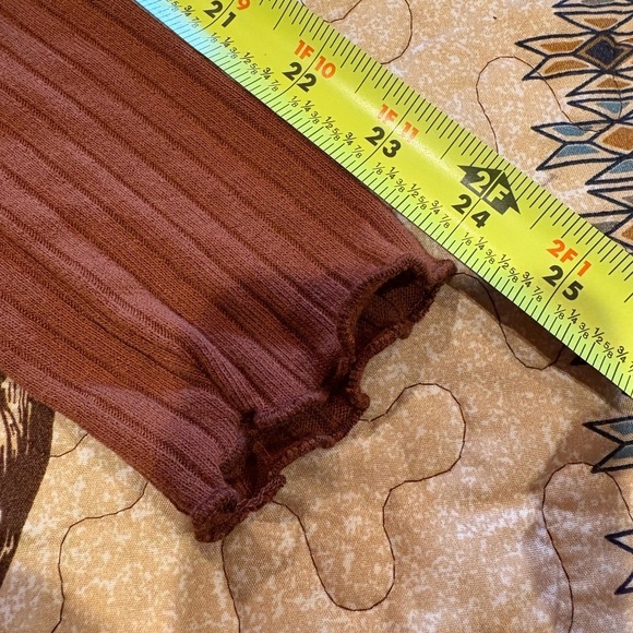 Altar'd State crop tops “Find Your Bow Cropped Open Back Tank," size S - Picture 9 of 9